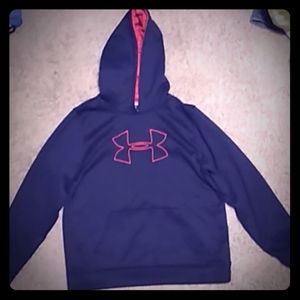 NWOT Guy's Under Armour Hoodie size Youth XL